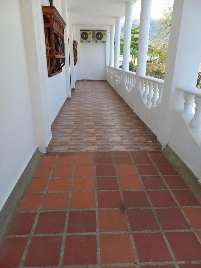 Hotel Santa Fe Del Parque Санта-Фе-де-Антьокия Экстерьер фото